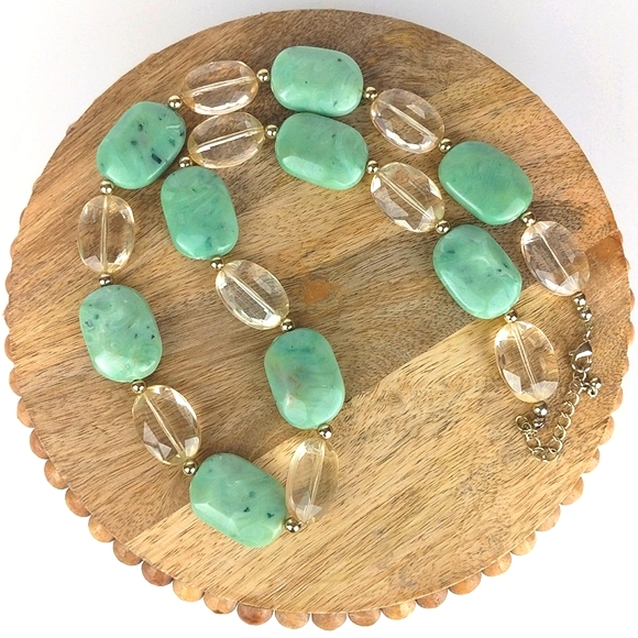 Seafoam Green Necklace - Picture 3 of 9